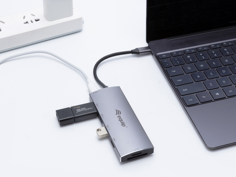 Equip USB-Hub USB-C St -> HDMI PD USB3.0 SD TF0 Bu 0.15cm sw - Digital/Daten